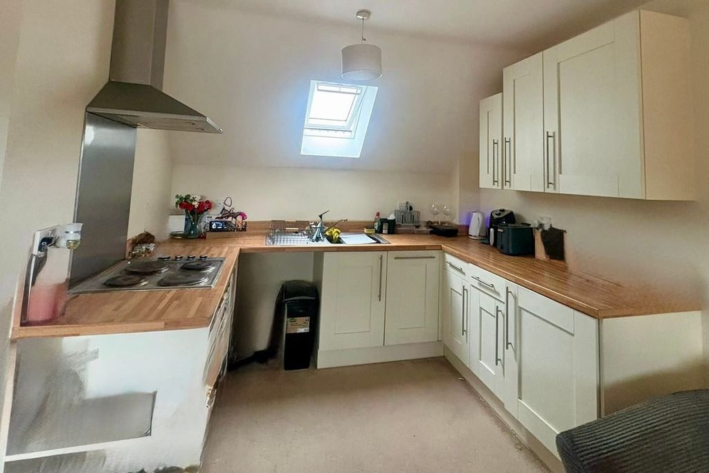 Property photo 3 of 3