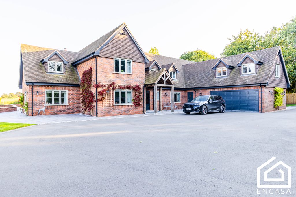Property photo 1 of 51