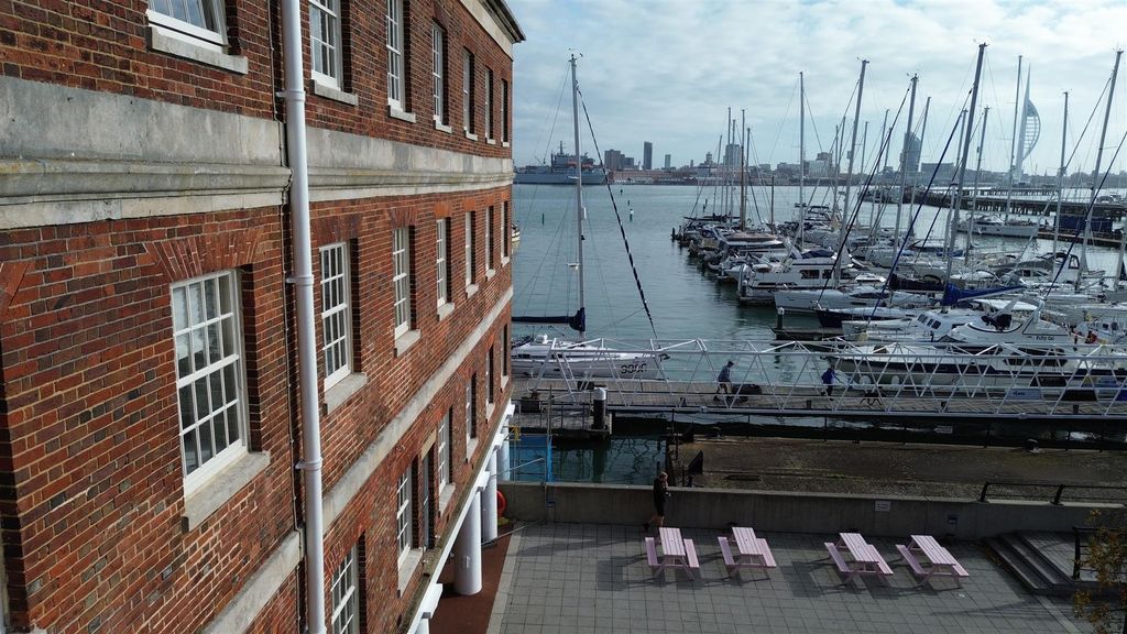 Property photo 2 of 30 Exterior