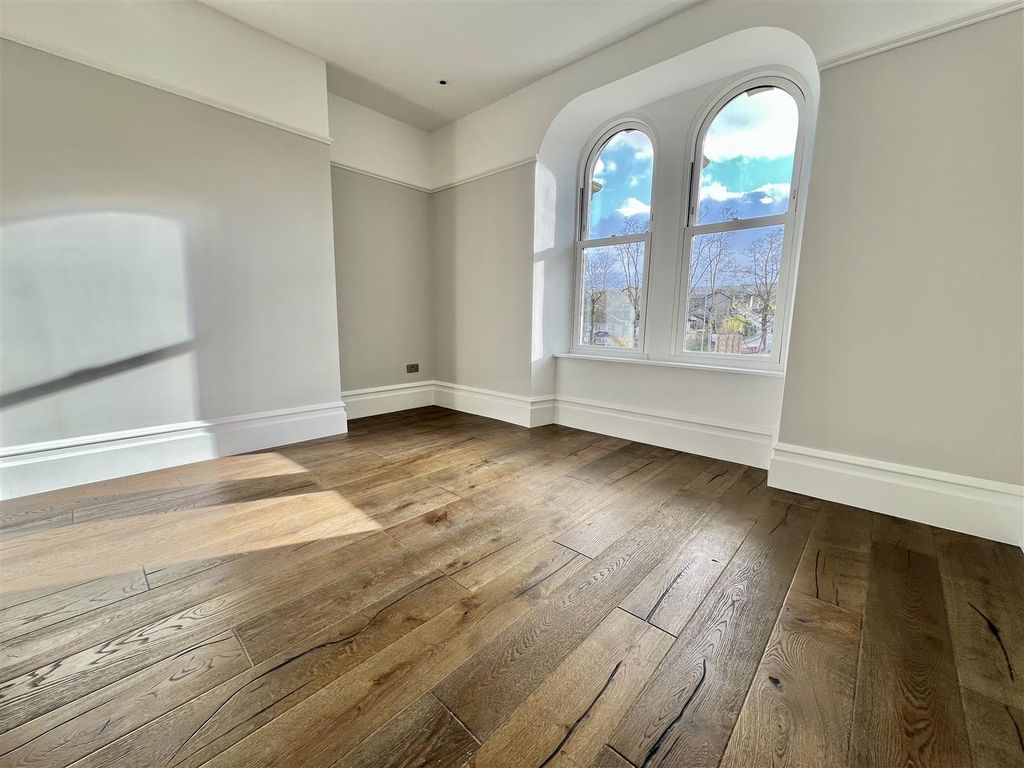 Property photo 3 of 13 Image00010.Jpeg