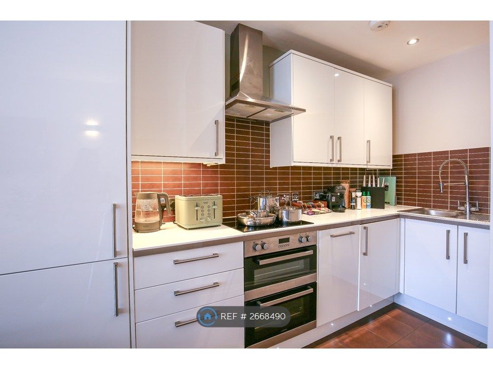 Property photo 3 of 23