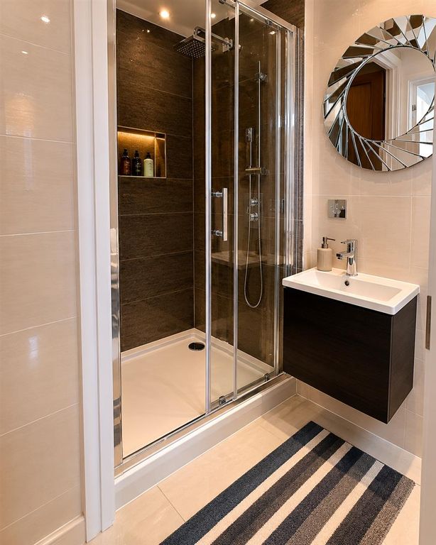 Property photo 2 of 8 Bathroom.Png