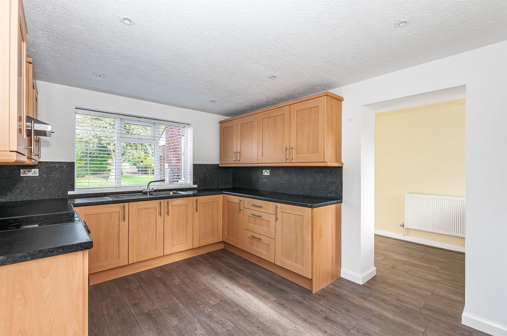Property photo 3 of 26