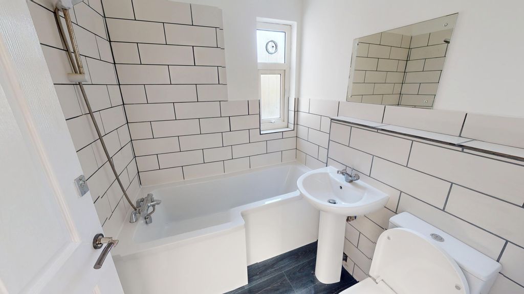 Property photo 2 of 7 Haslam-Close-04272026_114917