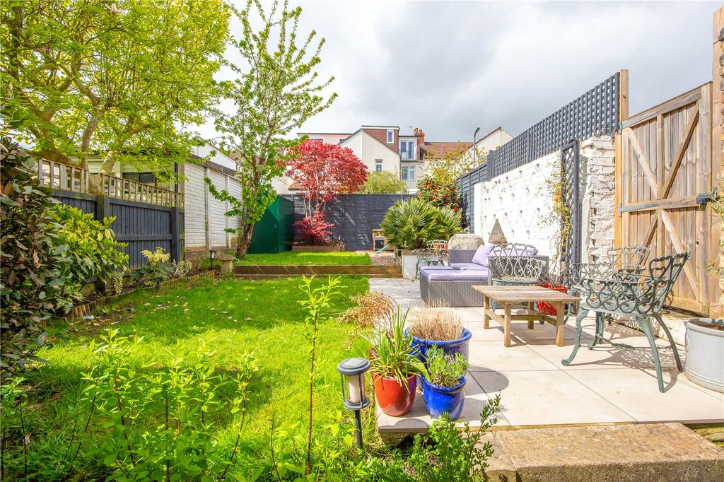 Property photo 3 of 14 Picture No. 45