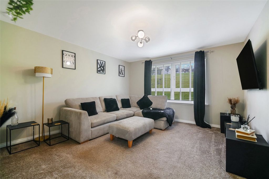 Property photo 3 of 12 Picture No. 04