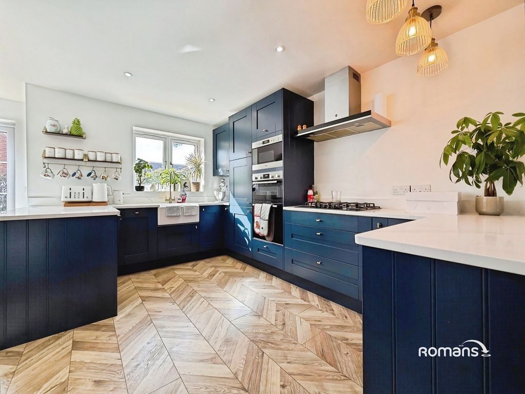 Property photo 2 of 17 Picture No. 46