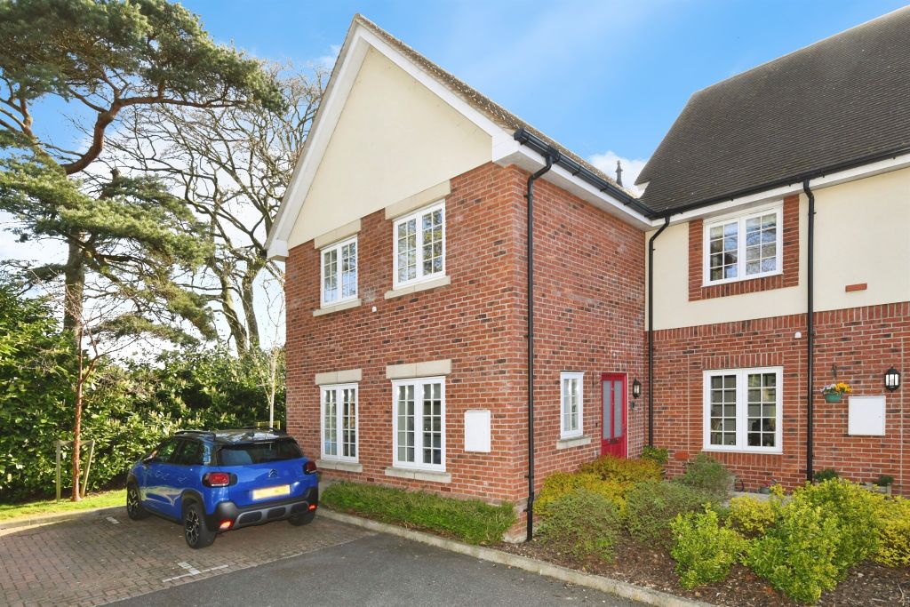 Property photo 1 of 16