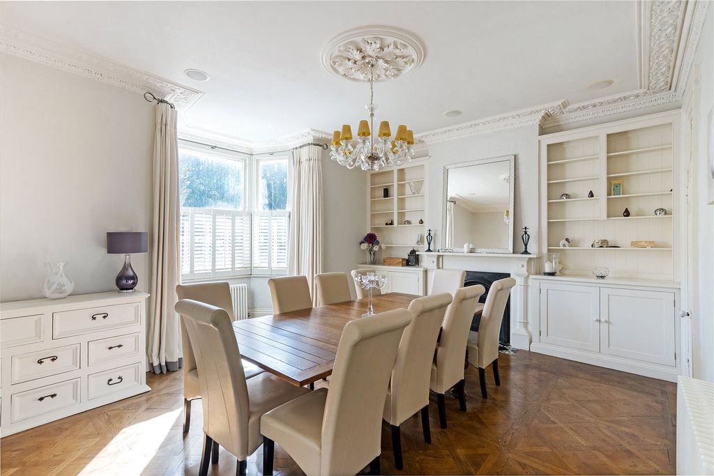 Property photo 3 of 15 Dining Room