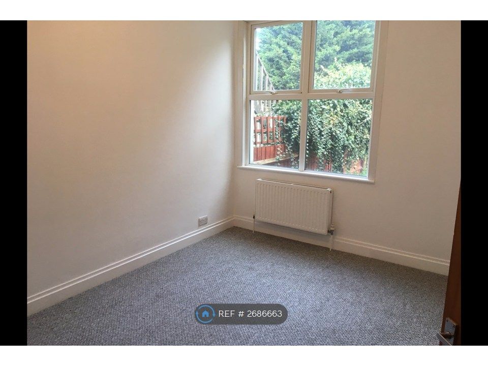 Property photo 1 of 3 Dbl Bedroom