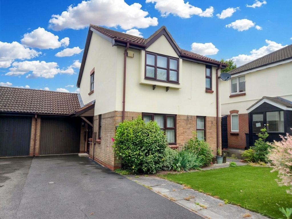 Property photo 1 of 17