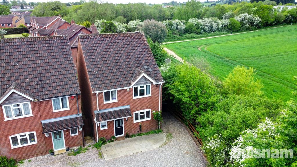 Property photo 1 of 33 Picture No. 40