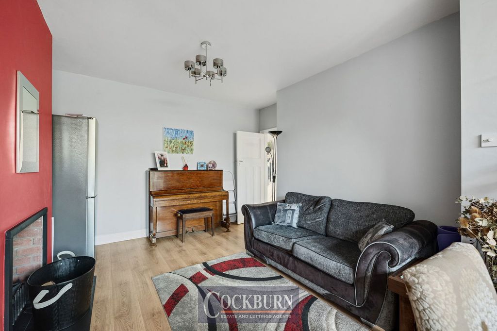 Property photo 3 of 20