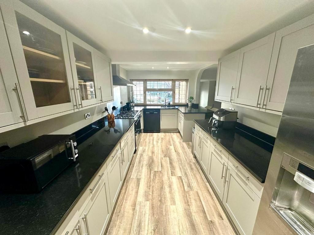 Property photo 2 of 21 Photo 2