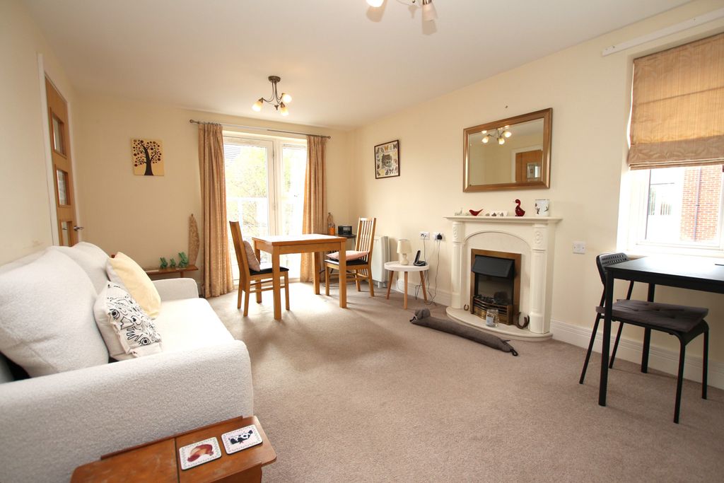 Property photo 2 of 6