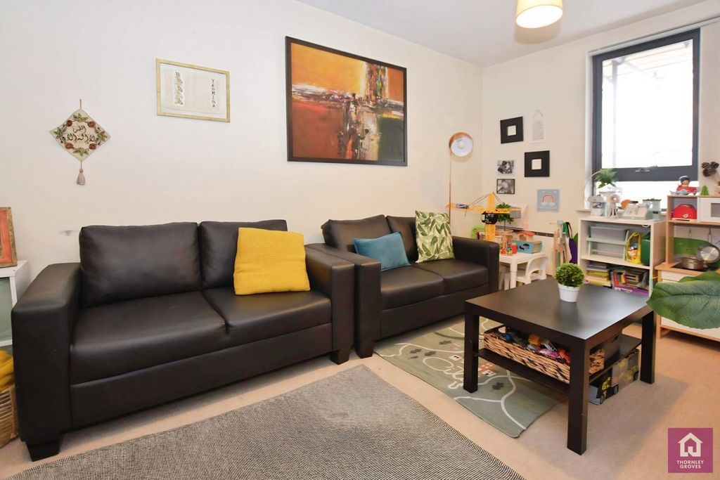 Property photo 1 of 15 Pbox-Img.Jpg