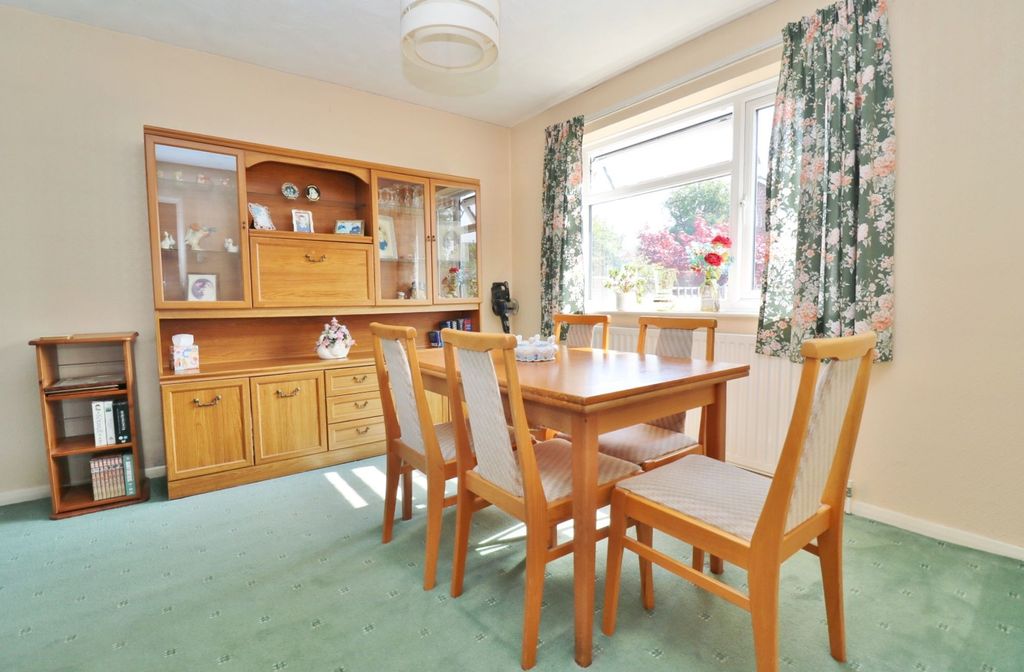 Property photo 3 of 19