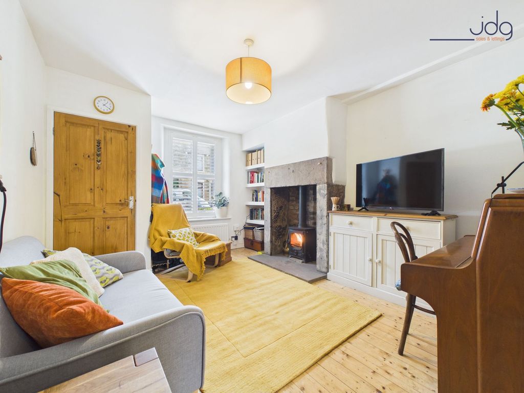 Property photo 2 of 14 Cosy Lounge And Fire