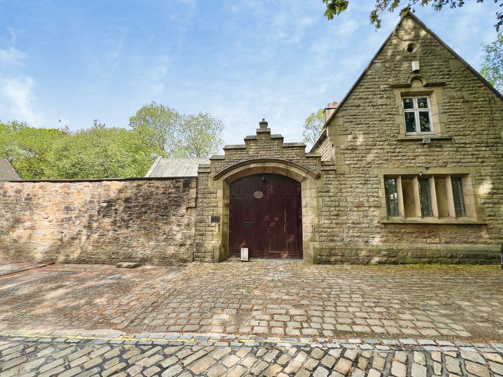Property photo 1 of 15 En Suite