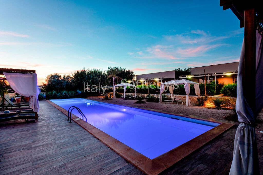 Property photo 3 of 37