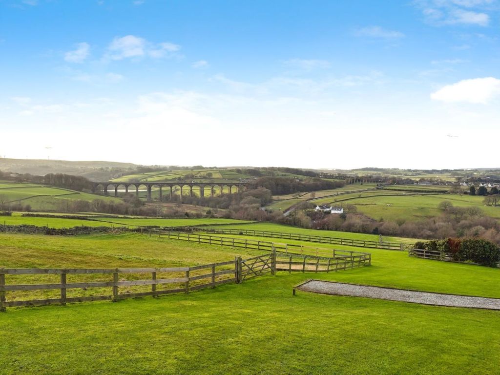 Property photo 2 of 29 Dbc00E12-Img_2040.Jpg