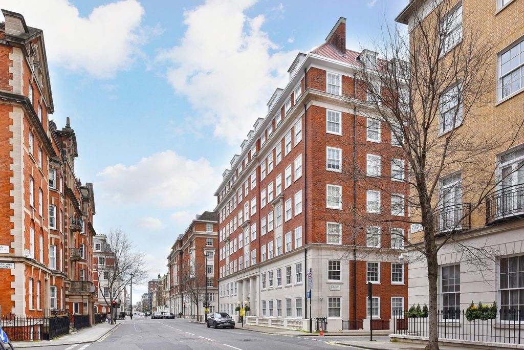 Property photo 2 of 15 Flat 97 Bryanston Court (1).Jpg