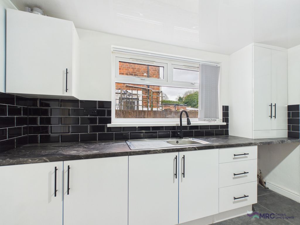 Property photo 3 of 24 Gallery