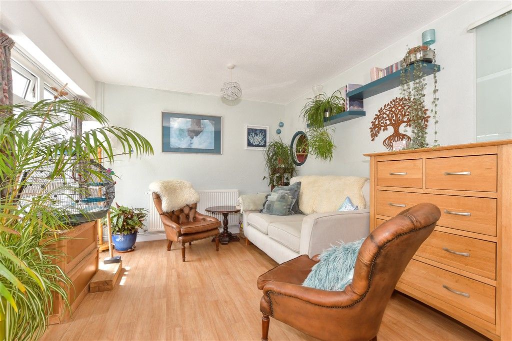 Property photo 3 of 11 Lounge/Diner