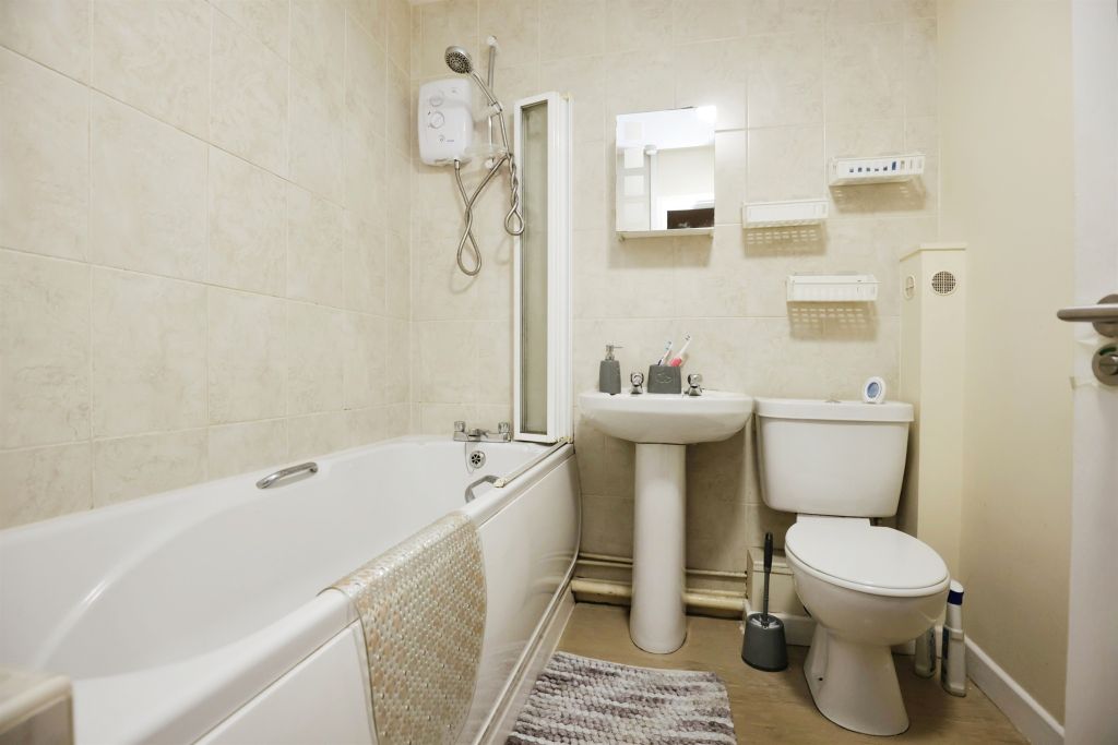 Additional image 13 of 2 bed flat for saleCambridge Street, Rugby CV21