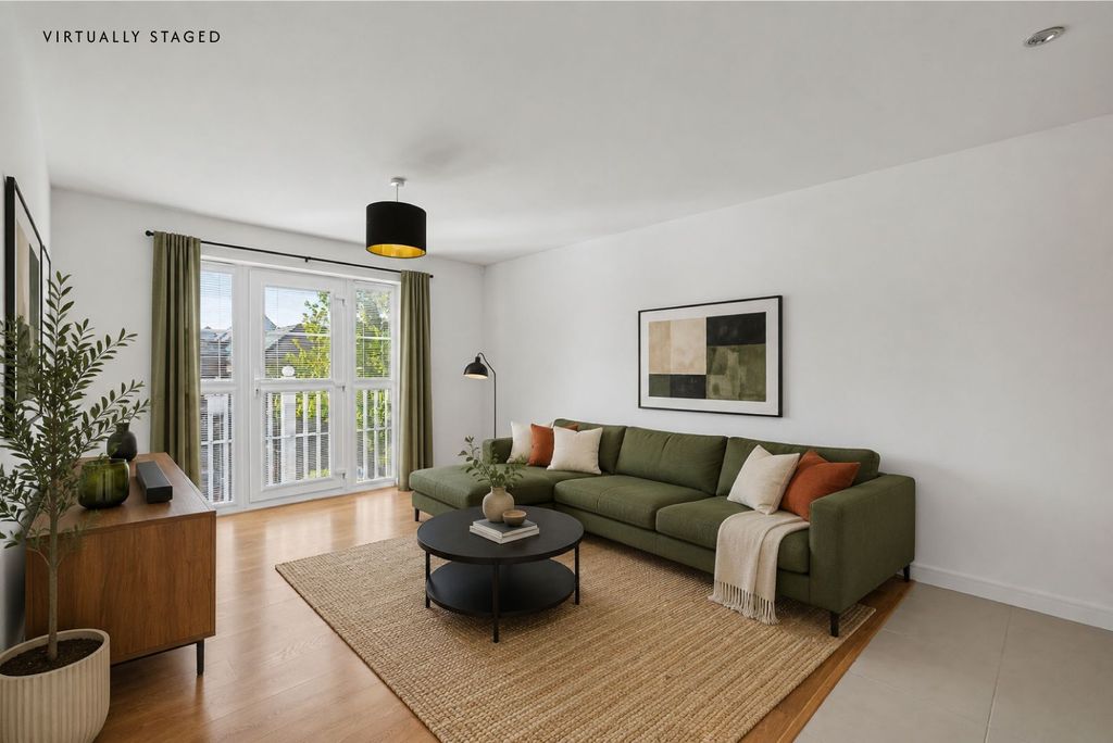 Property photo 1 of 31