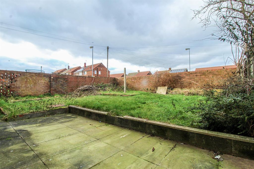 Property photo 2 of 14