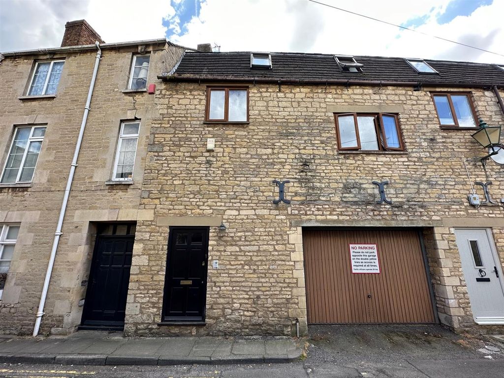 Property photo 1 of 19 Front 4.Jpg