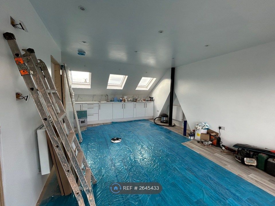 Property photo 3 of 13 Kitchen Diner Living 2