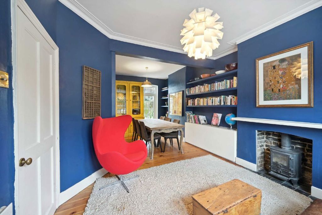 Property photo 3 of 10