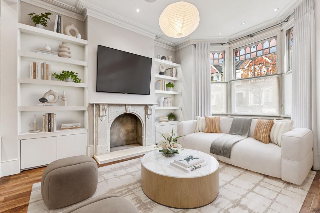 Property photo 2 of 28 Image