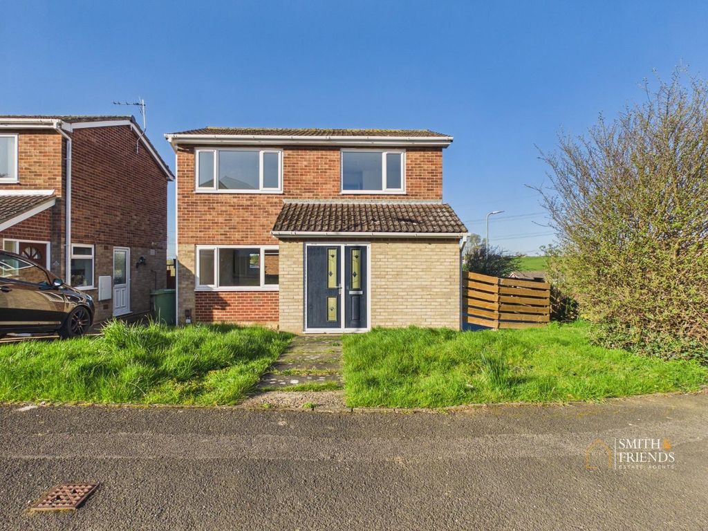 Property photo 1 of 13 External