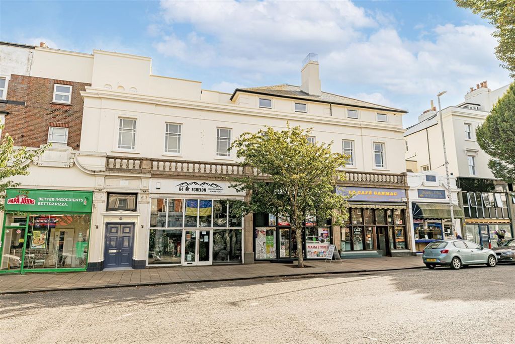 Property photo 2 of 14 Pleydell Gardens - Sandgate Road .Jpg