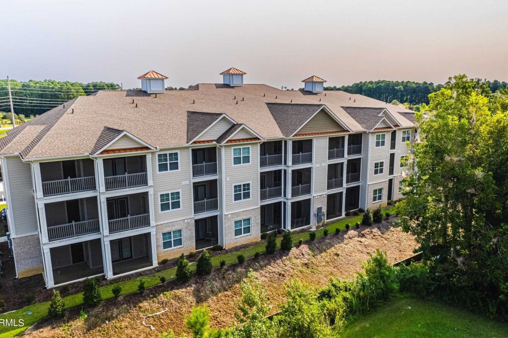 Property photo 1 of 30