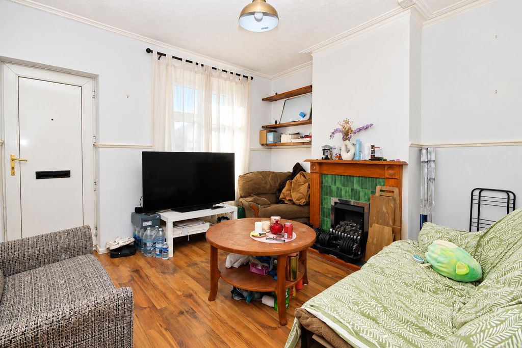 Property photo 2 of 10 Ef4Fb4E6-3A8F-4A9B-8ee4-Ff42d78616Eb.Png