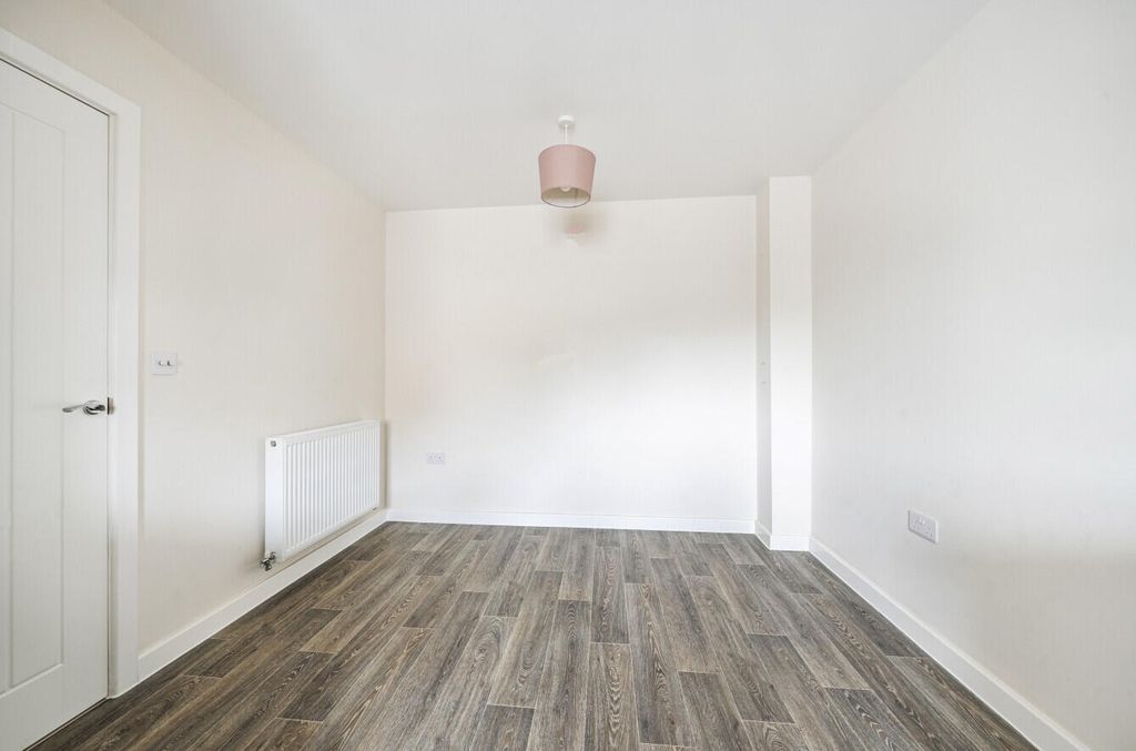 Property photo 3 of 15 Dining Room