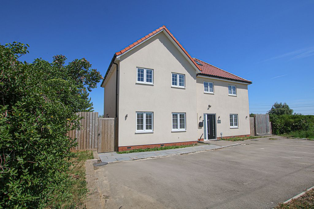 Property photo 2 of 20