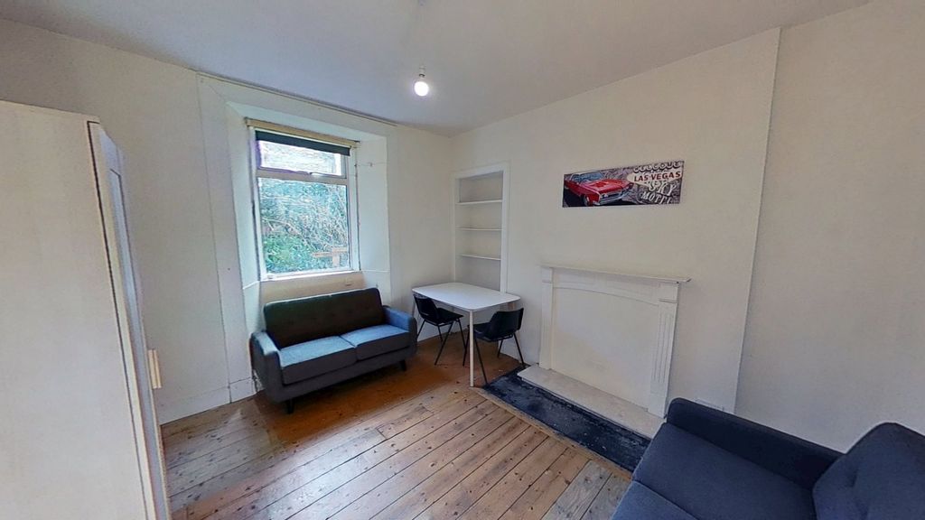 Property photo 2 of 8 Photo 2