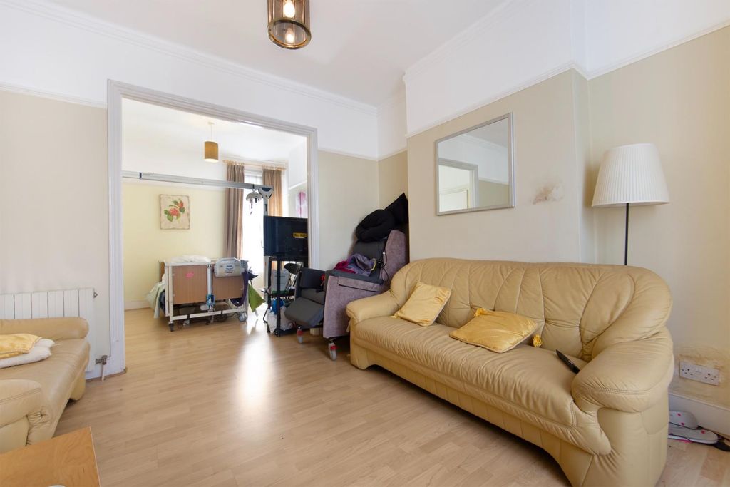 Property photo 2 of 12 Img_3894.Jpg