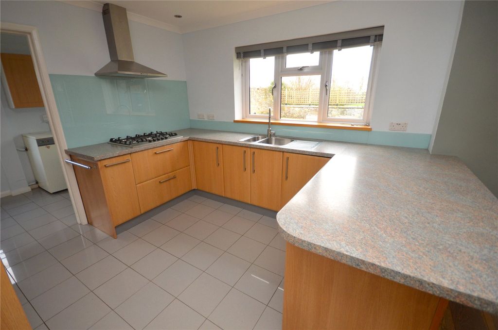 Property photo 3 of 24 Kitchen