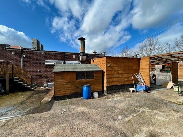 Property photo 3 of 8 Photo 7