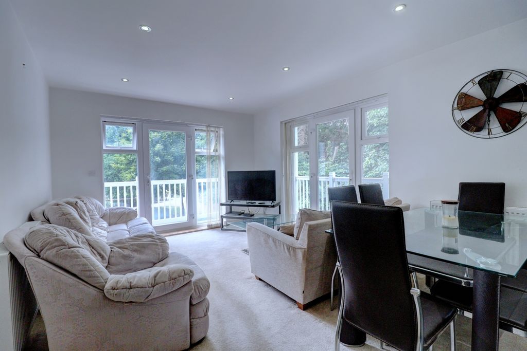 Property photo 3 of 12 Picture No. 09