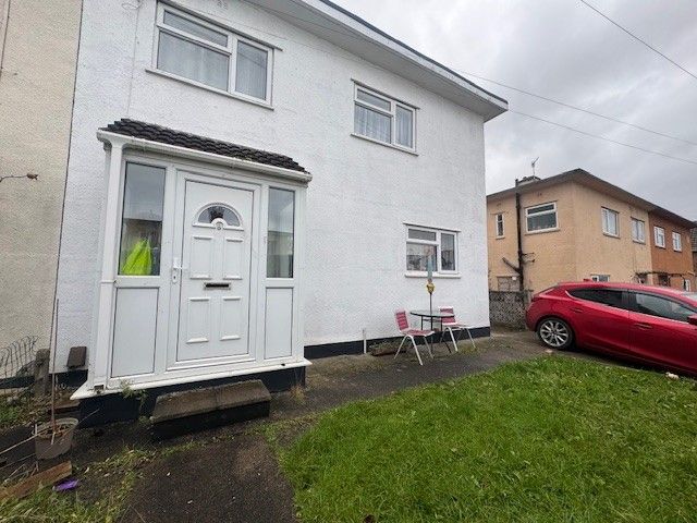 Property photo 1 of 11 Front