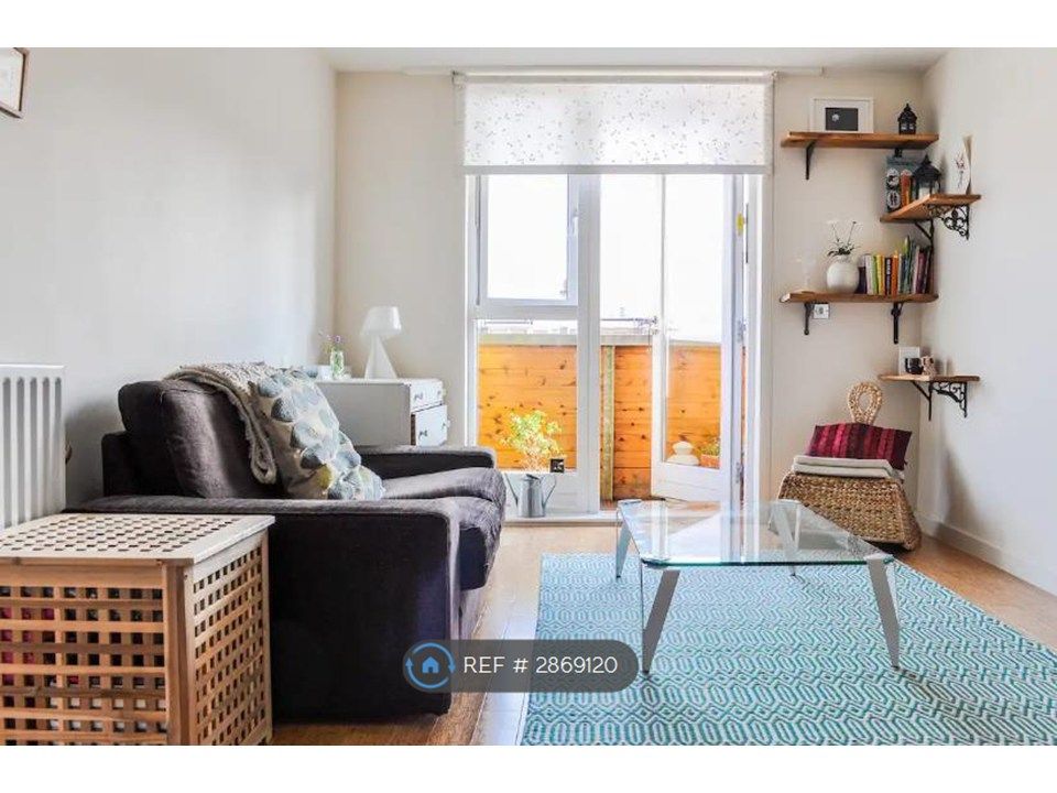 Property photo 1 of 10 Living Area