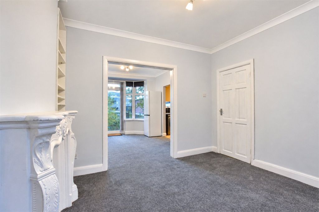 Property photo 3 of 13 Picture No. 10