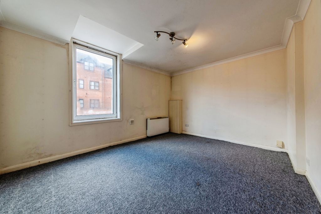Additional image 6 of 2 bed flat for saleRasen Lane, Lincoln, Lincolnshire LN1